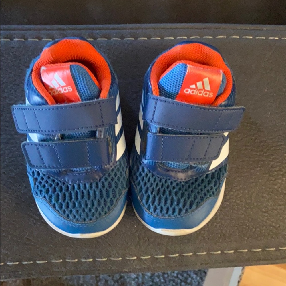 Toddler boy adidas. EUC